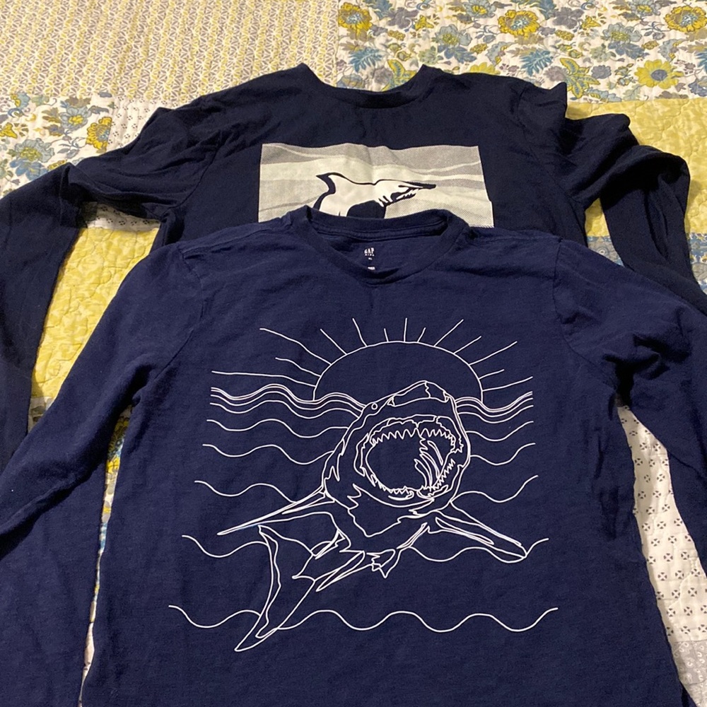 Gap shark tees 🦈 Long sleeve